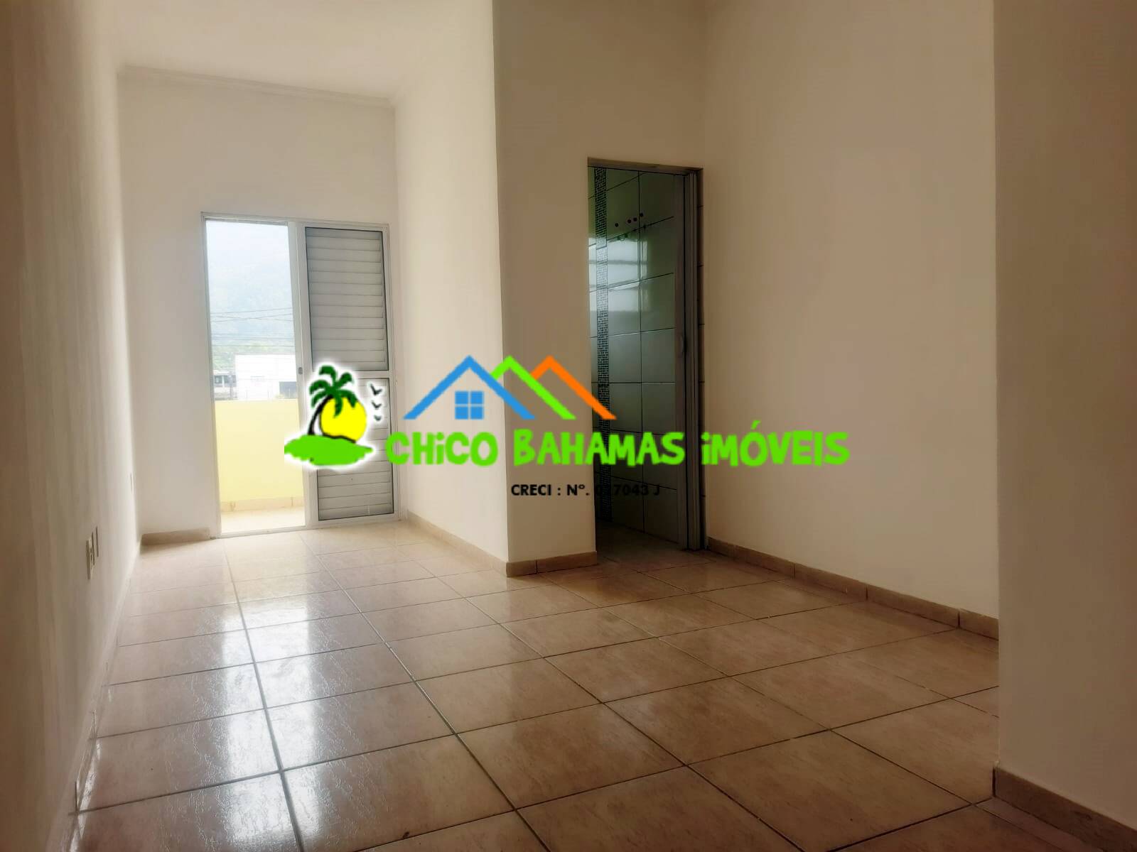 Casa à venda com 2 quartos, 60m² - Foto 4